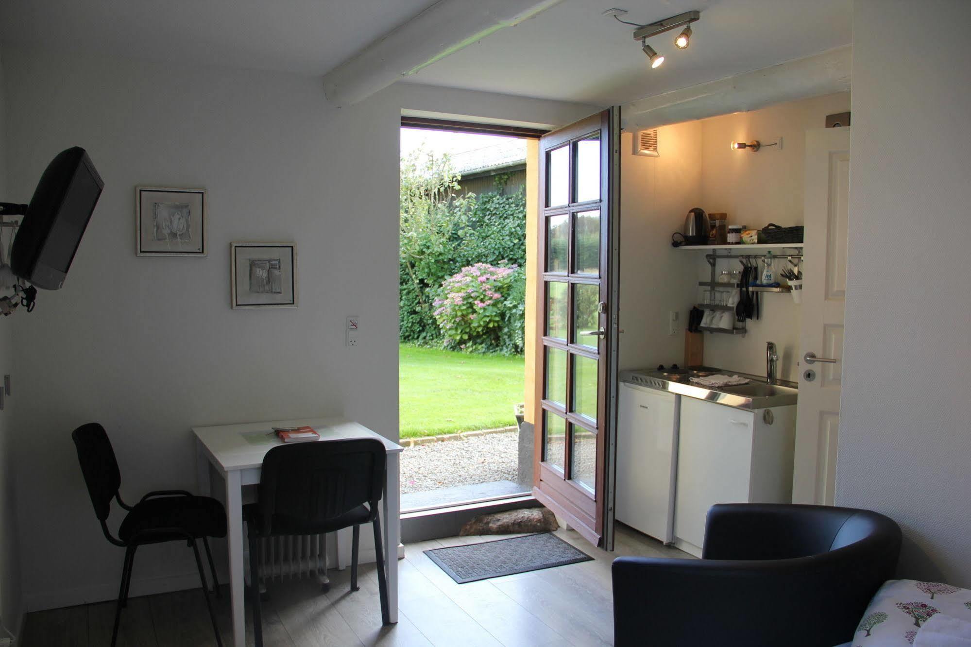 Munkebjerg Bed & Breakfast Borkop Bagian luar foto